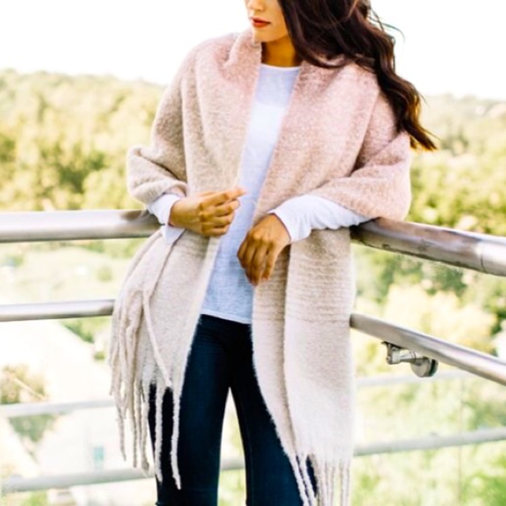 Mer-Sea Blush Fringe Scarf